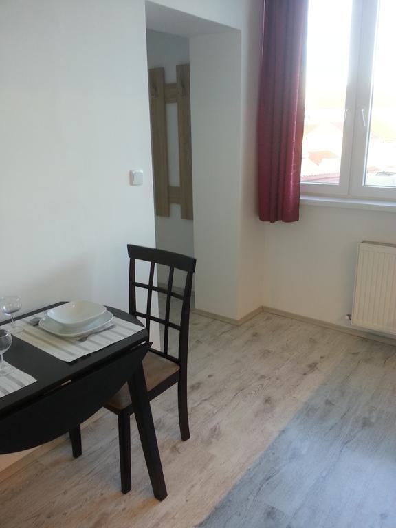 Downtown Apartment Miskolc Buitenkant foto