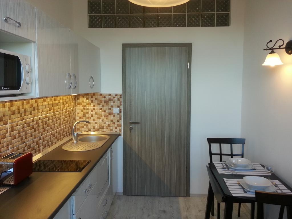 Downtown Apartment Miskolc Buitenkant foto